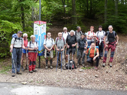 Con il CAI Verbano sui Pizzoni di Laveno: foto di gruppo degli escursionisti