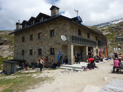 CAI Verbano: Giro dei Rifugi del Gran Paradiso nell'alta Valsavarenche (AO): il Rifugio Chabod