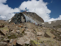 CAI Verbano: Giro dei Rifugi del Gran Paradiso nell'alta Valsavarenche (AO): il Rifugio Vittorio Emanuele II