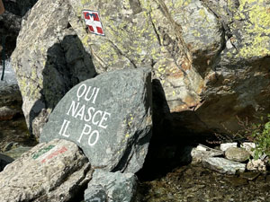 CAI Verbano - Giro del Monviso: a Pian del Re, qui nasce il Po