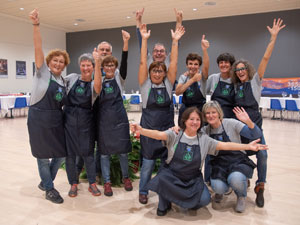 CAI Verbano - 19^ Assemblea Delegati LPV a "Il Maggiore" Centro Eventi Verbania:  il gruppo Soci camerieri-volontari